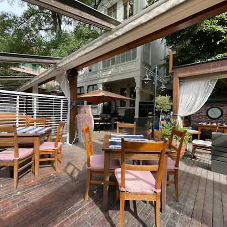 アパート Chic 1br With Terrace In Center By Flat Mаnager ソフィア